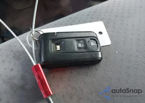 2005 Toyota Prius z USA, uszkodzony, nr VIN JTDKB20U053003794